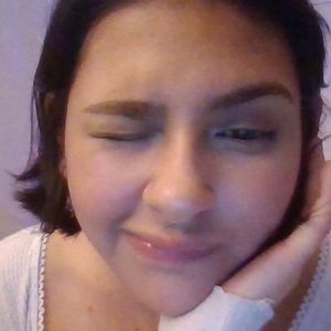 Meet your Posher, Cassandra